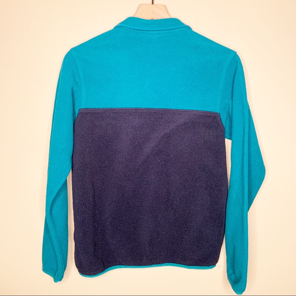 Patagonia Women's Lightweight Synchilla Snap-T Fleece Pullover in Borealis Green - Picture 7 of 7